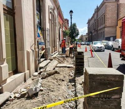 Retiran los cajones de estacionamiento