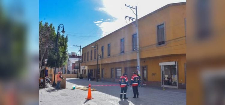 Cierran vialidad por construcción de centro comercial en Lerdo