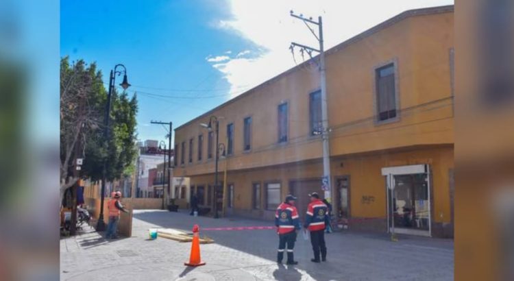 Cierran vialidad por construcción de centro comercial en Lerdo