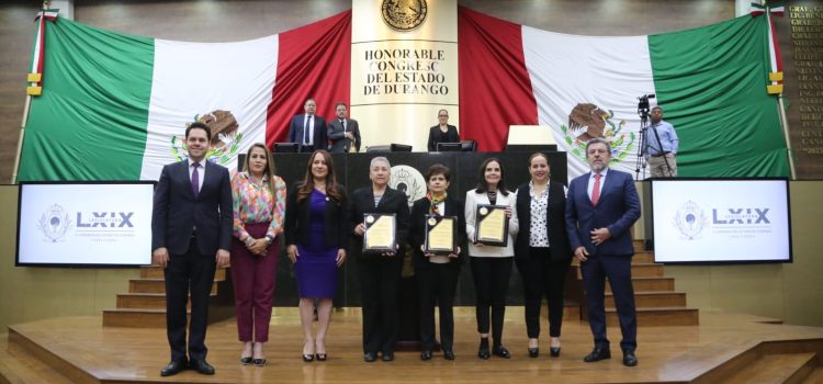 Reconocen a mujeres destacadas: Congreso del Estado