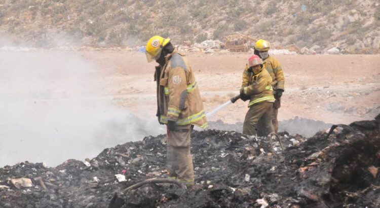 No reportan daños por incendio en el Relleno Sanitario