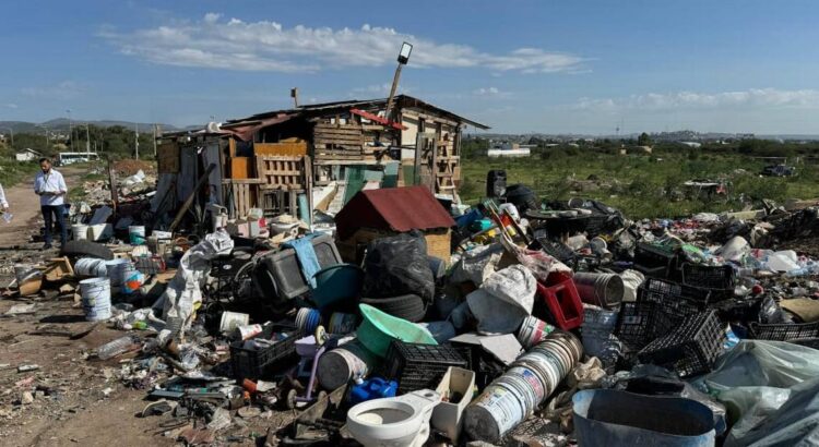 Clausuran tiradero clandestino en Durango