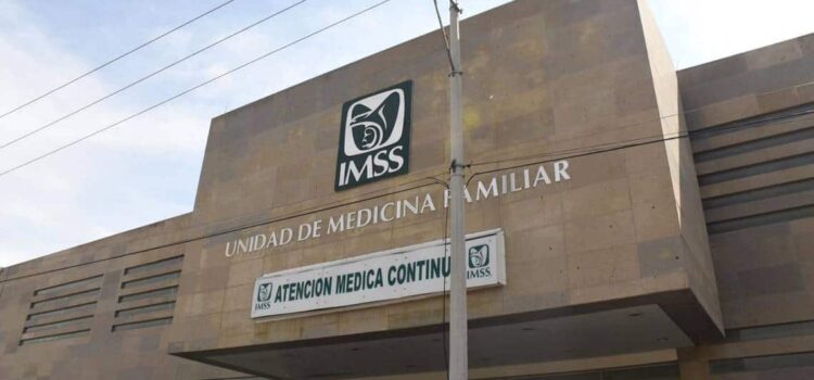 Derechohabientes del IMSS No. 53 se quejan por falta de atención