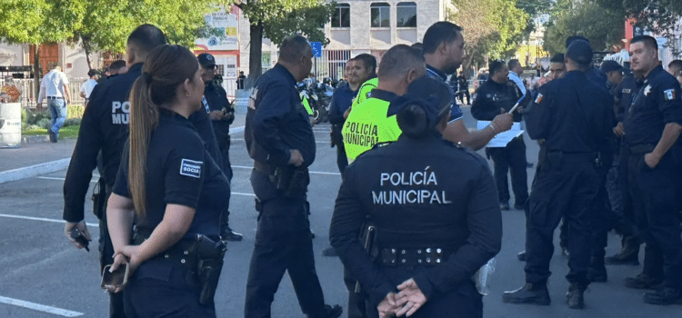 Buscan incrementar salario a policías municipales