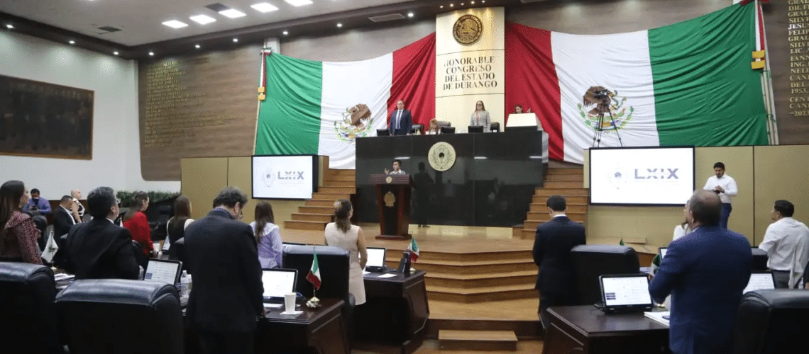 Aprueba reformas para renovar el Poder Judicial