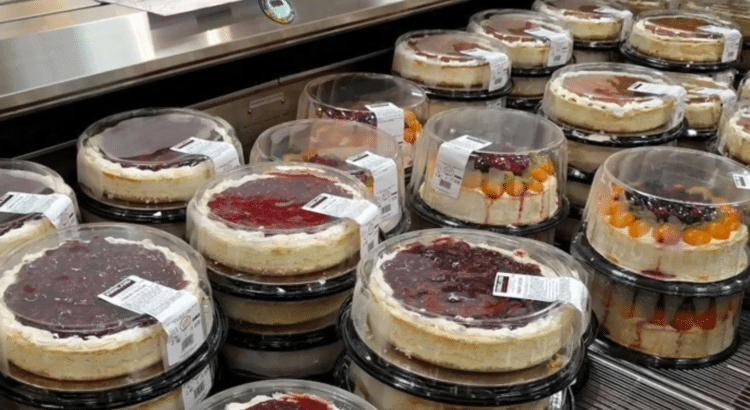 Alertan por revendedores de pasteles de Costco en Durango