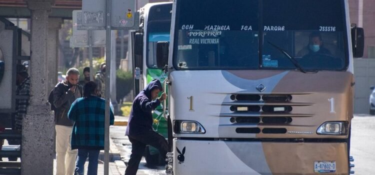 Proponen tarifa única de $10 pesos en el transporte público