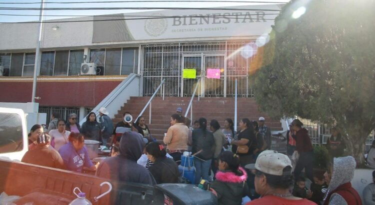 Toman oficinas del Bienestar: Habitantes de Durango