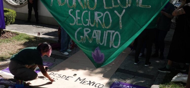 Analizan la despenalización del aborto