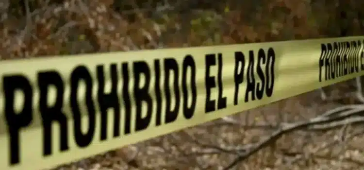 Aparatoso accidente deja dos personas muertas en la carretera Durango-México