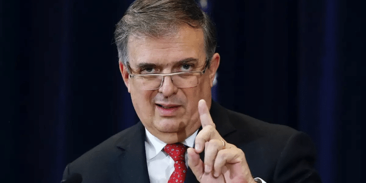 Descarta Ebrard que Honda se vaya de México