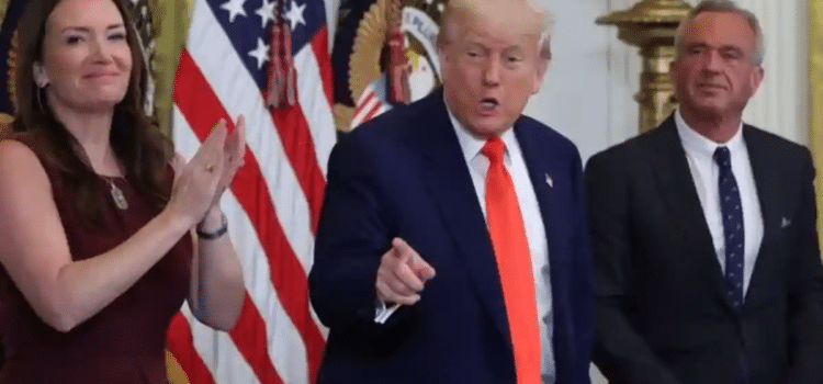 Abandona Trump la cumbre del G7