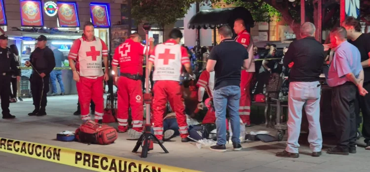 Muere turista en la Plaza de Armas