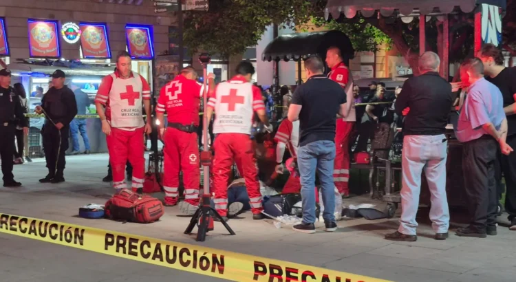 Muere turista en la Plaza de Armas