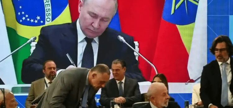 “La globalización liberal se está quedando obsoleta”: Putin