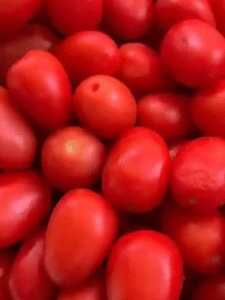 Impone Estados Unidos aranceles del 17 % al tomate mexicano