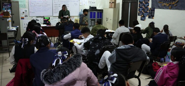 Regresan a clases más de 13 mil trabajadores de la educación para el ciclo escolar 2025-2026