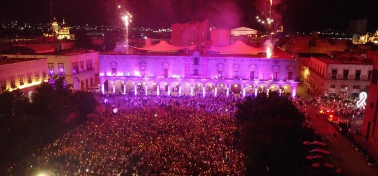 Participan más de 7 mil personas en la Caminata de la Esperanza en Durango Participan más de 7 mil personas en la Caminata de la Esperanza en Durango
