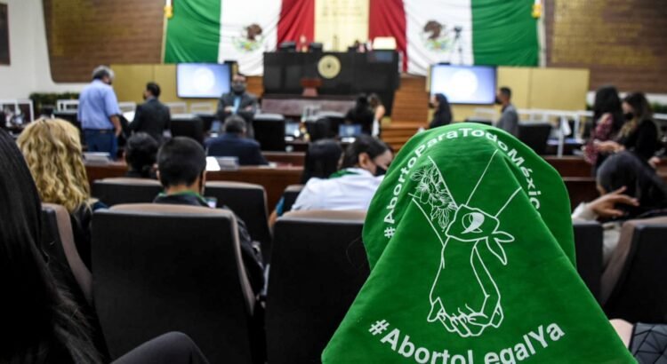 Suspenden orden para discutir la despenalización del aborto Suspenden orden para discutir la despenalización del aborto