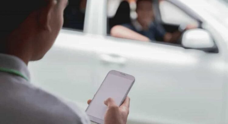 Advierten sobre vehículos de plataformas que trabajan de manera irregular en Durango